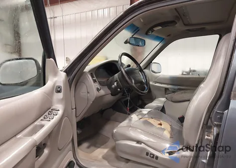 1998 Mercury Mountaineer from USA, damaged, VIN 4M2ZU55P0WUJ09262